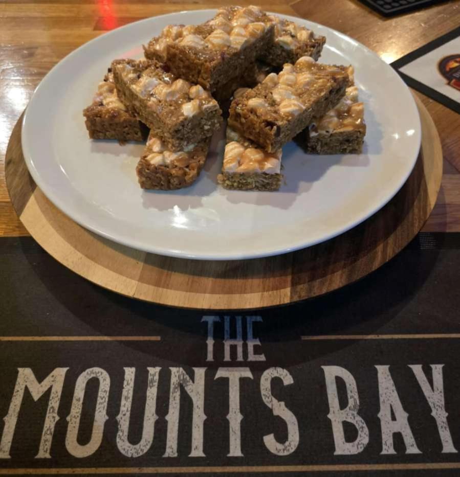 The Mounts Bay Inn Mullion Kültér fotó